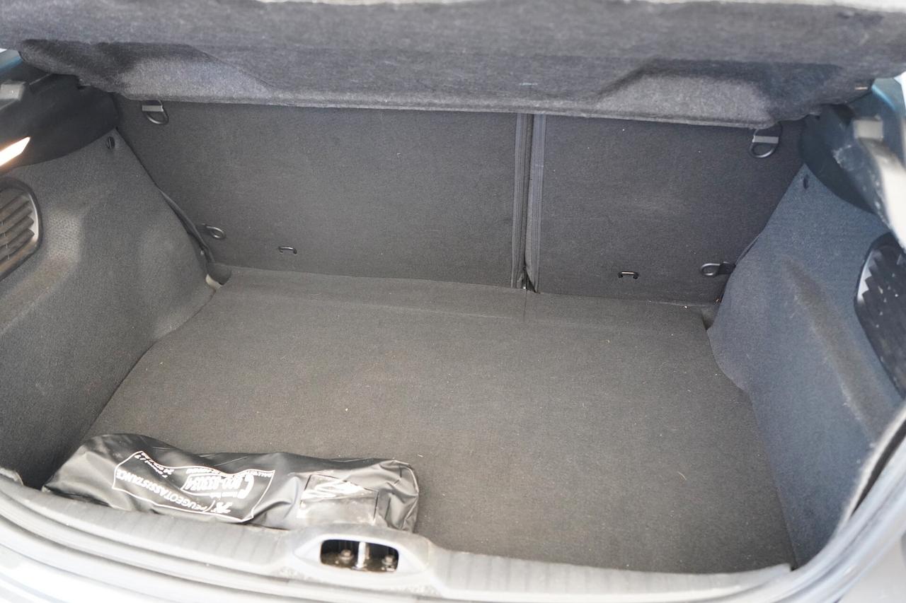 Peugeot 208 1.6 BlueHDi 100 CV Allure