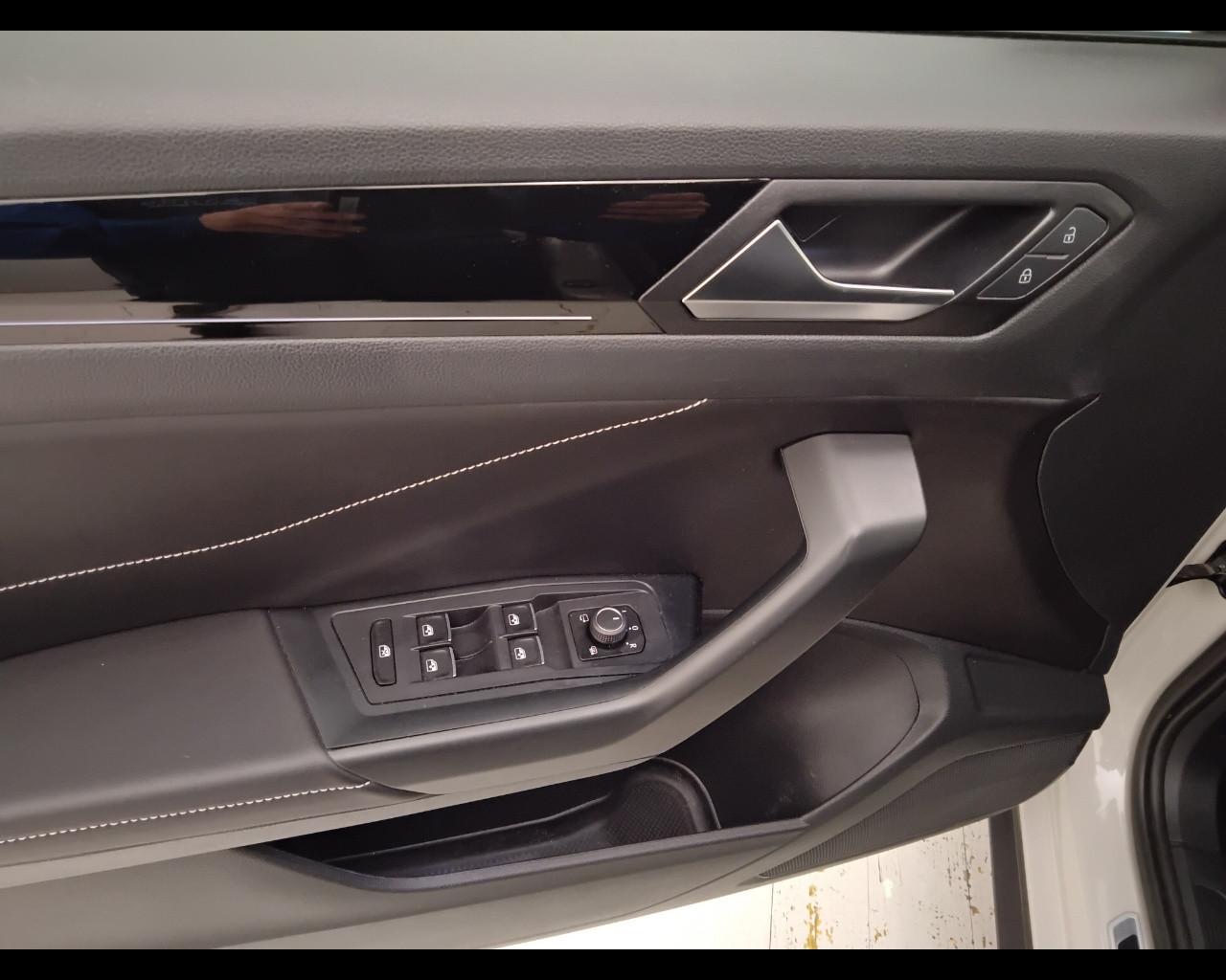 VOLKSWAGEN T-Roc I 2022 - T-Roc 1.5 tsi R-Line dsg