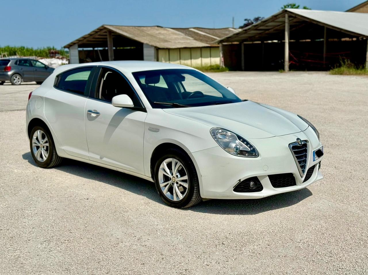 Alfa Giulietta 1.6 JTDm-2 euro5 neopatentati UNIPROPRIETÀ
