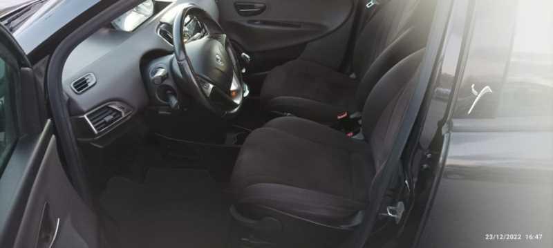 Lancia YPSILON 1.2 MT (69 cv) PLATINO