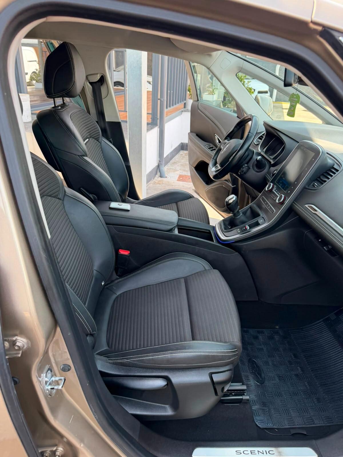 Renault Scenic Scénic dCi 8V 110 CV Energy Bose