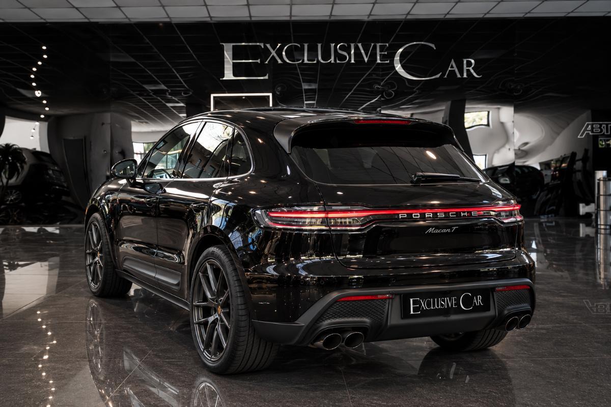 PORSCHE - Macan T