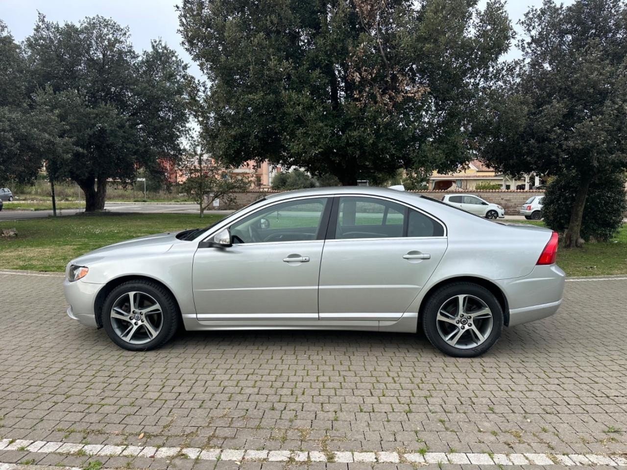 Volvo S80 2.4 D5 185 CV aut. Executive GARANZIA 12 MESI