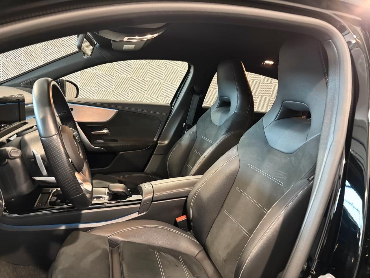Mercedes-benz A 180 Automatic Premium AMG-LED-NAVI