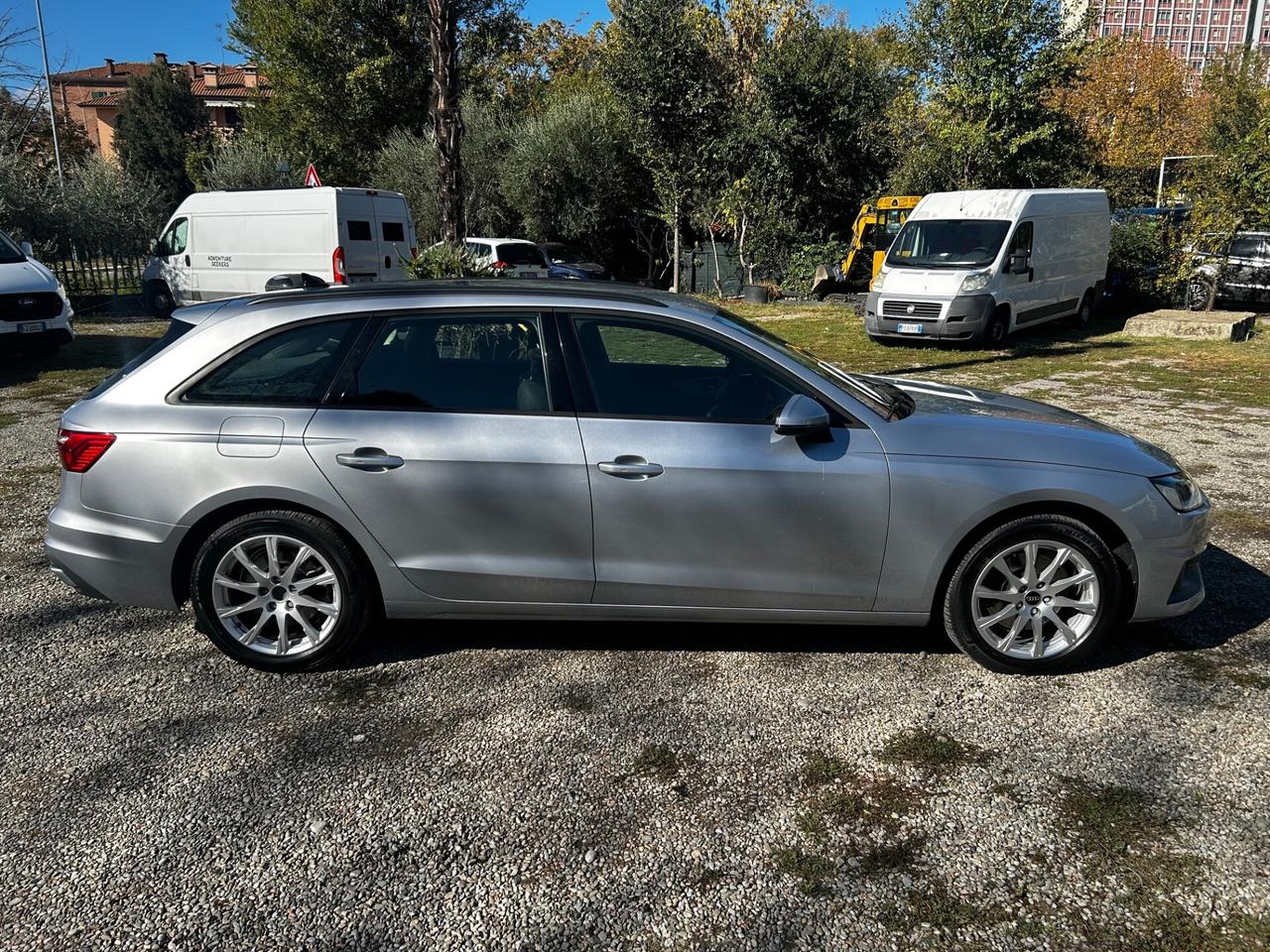 Audi A4 Avant 35 TDI/163 CV S tronic