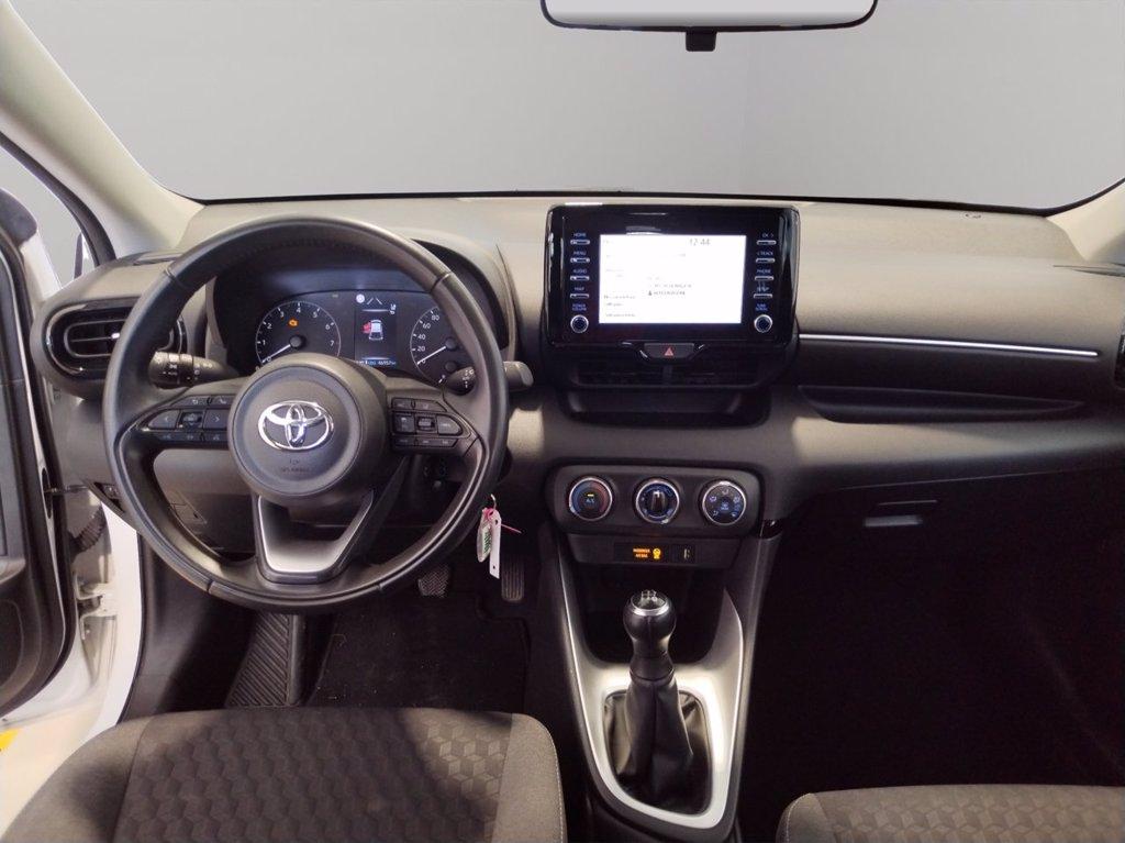 TOYOTA Yaris 1.0 active del 2023