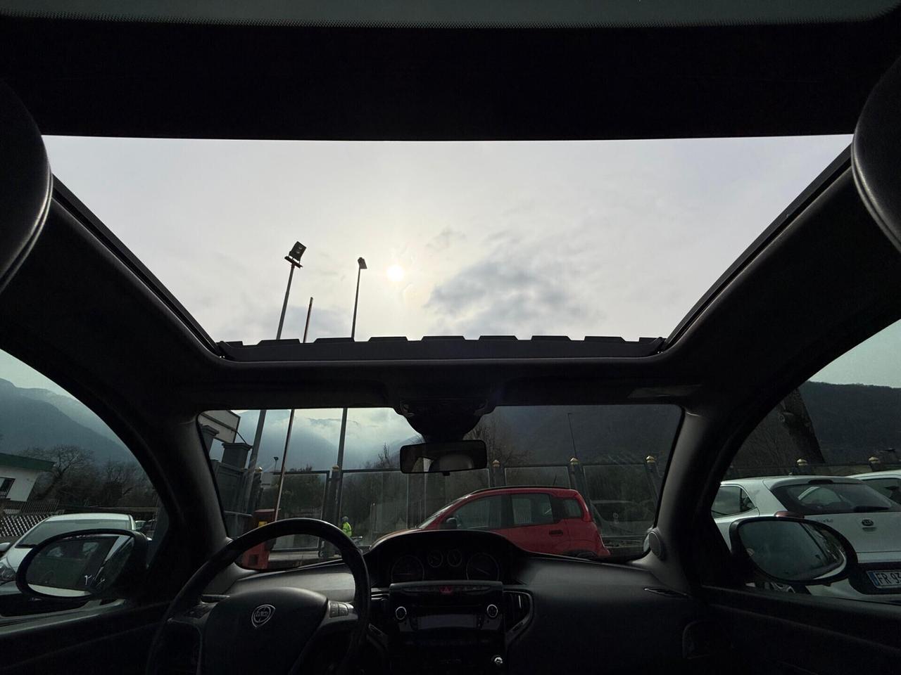 Lancia Ypsilon 1.2 69 CV S&S Platinum