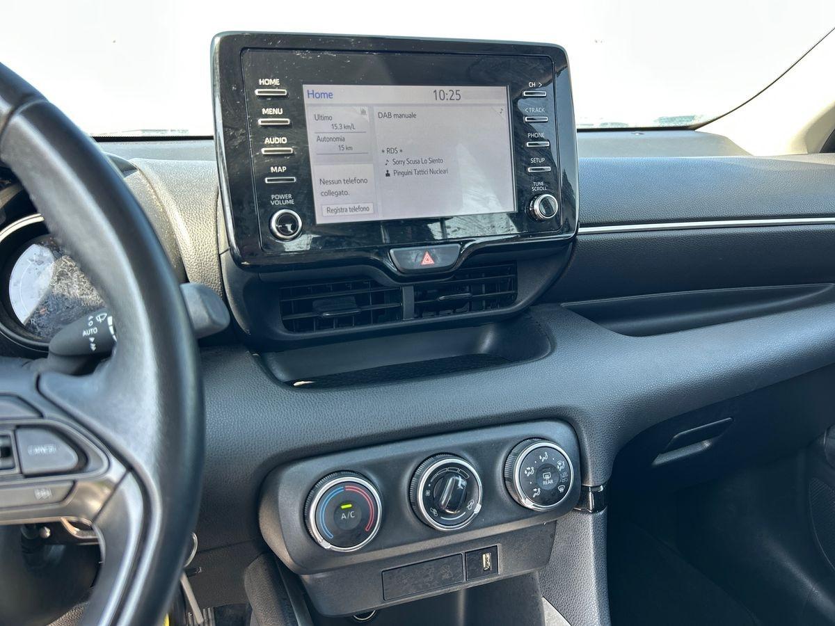 TOYOTA Yaris IV 2020 - Yaris 1.0 Trend