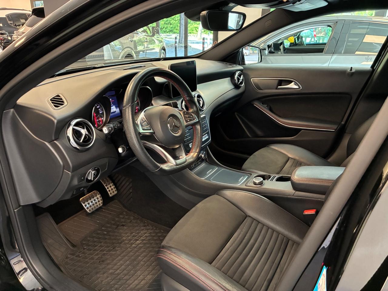 Mercedes-benz GLA 200 d Automatic Premium