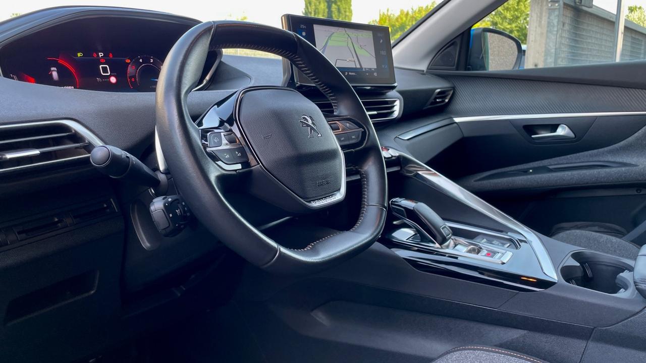 Peugeot 3008 BlueHDi 130 S&S EAT8 Active V. Cockpit Led