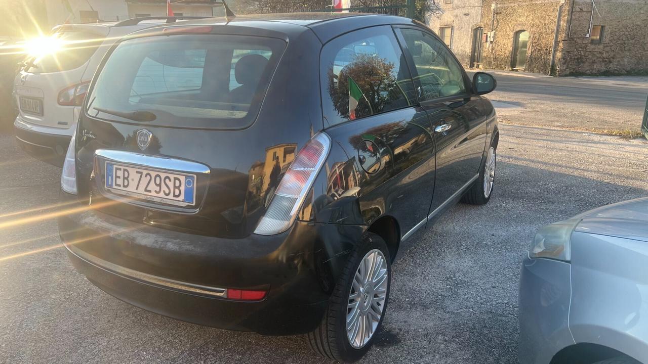 Lancia Ypsilon 1.3 MJT 75 CV Platino* ok neopatentati