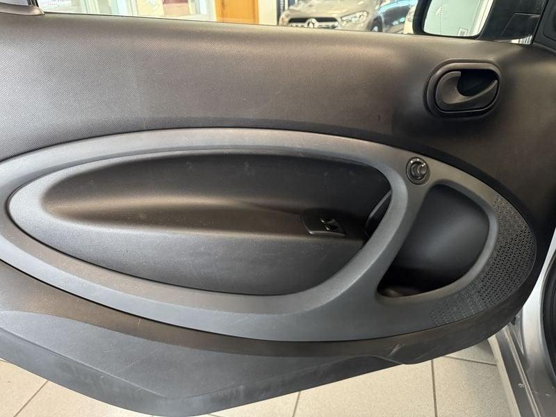 smart fortwo 70 1.0 twinamic Youngster