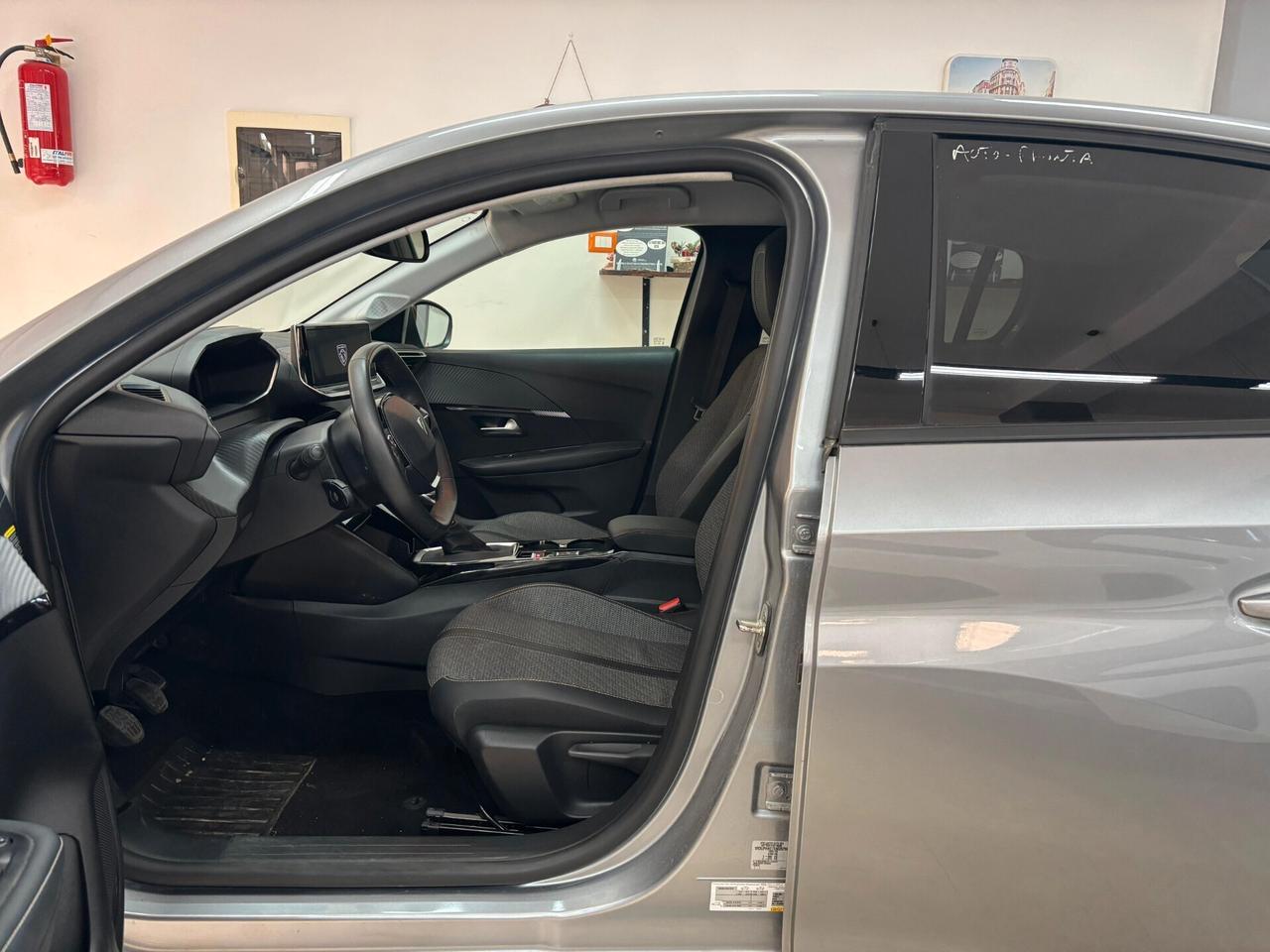 Nuova Peugeot 208 100cv Allure My25