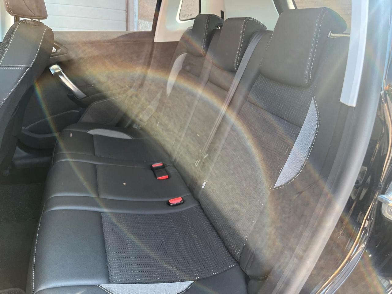 Peugeot 2008 2008 1.2 puretech t Allure s