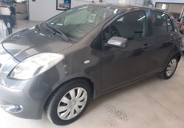 Toyota Yaris 1.3 5 porte Navi