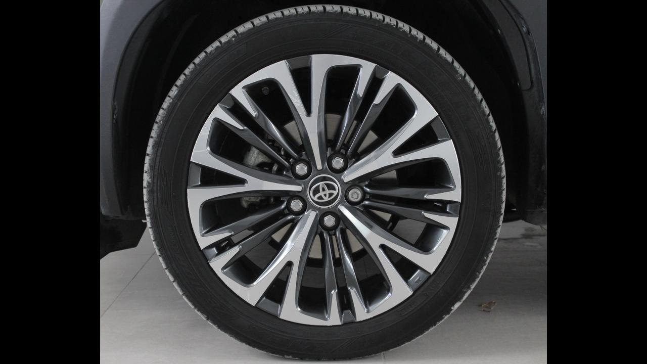 TOYOTA Yaris Cross - Yaris Cross 1.5h Lounge fwd 116cv e-cvt