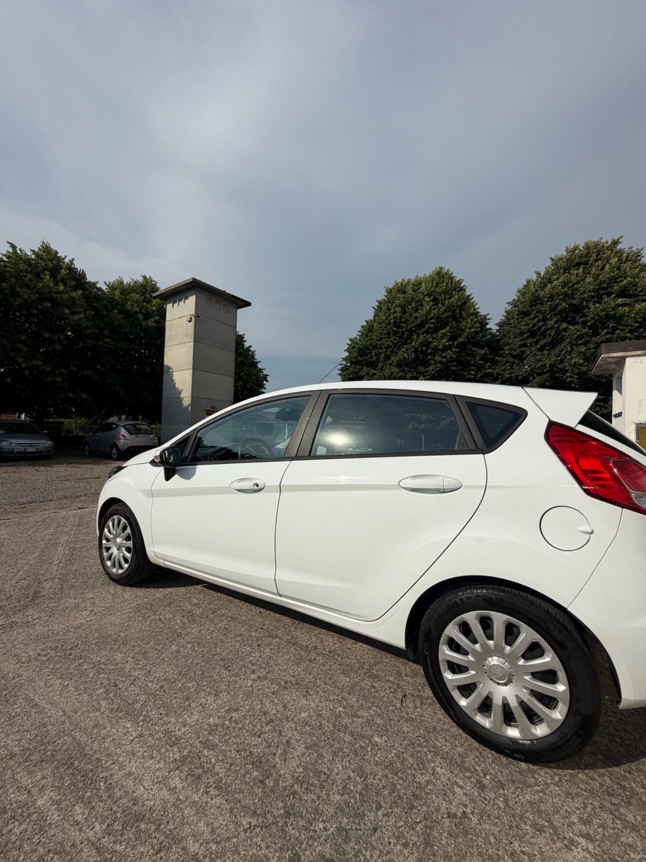 Ford Fiesta 1.5 TDCi 75CV 3 porte Black & White Edition