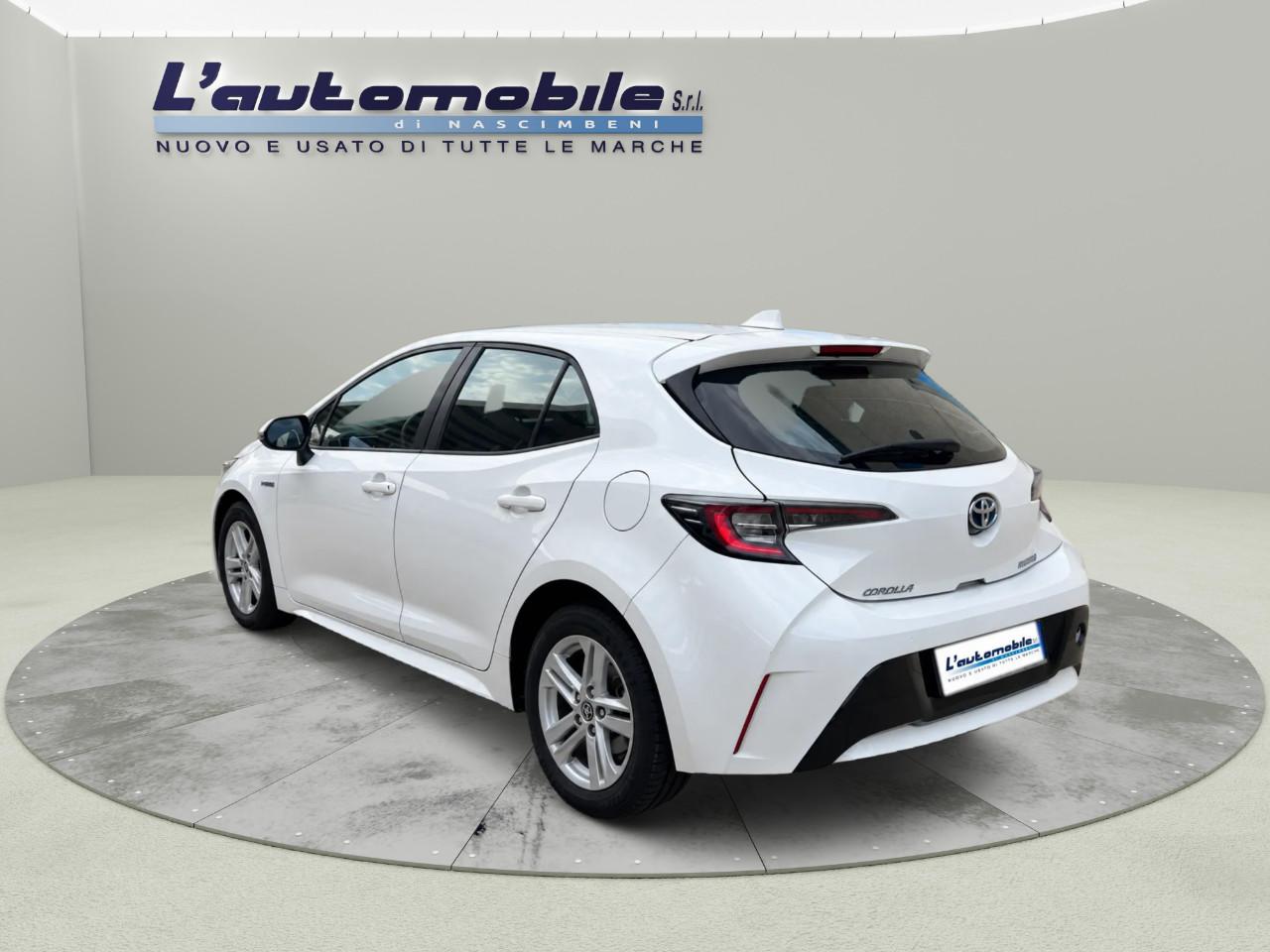 Toyota Corolla 1.8h Active cvt