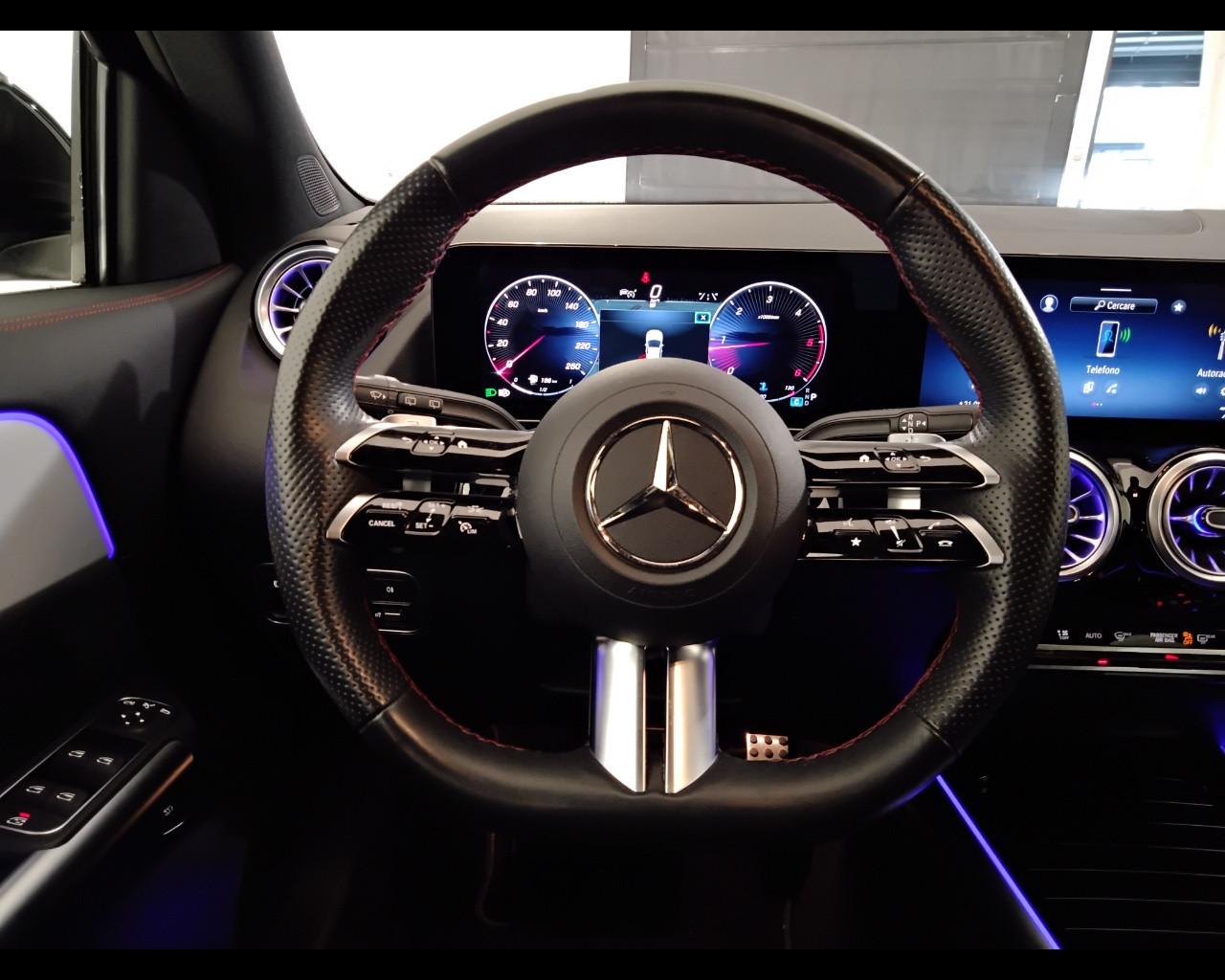 Mercedes-Benz GLA-H247 2023 - GLA 180 d AMG Line Advanced Plus auto