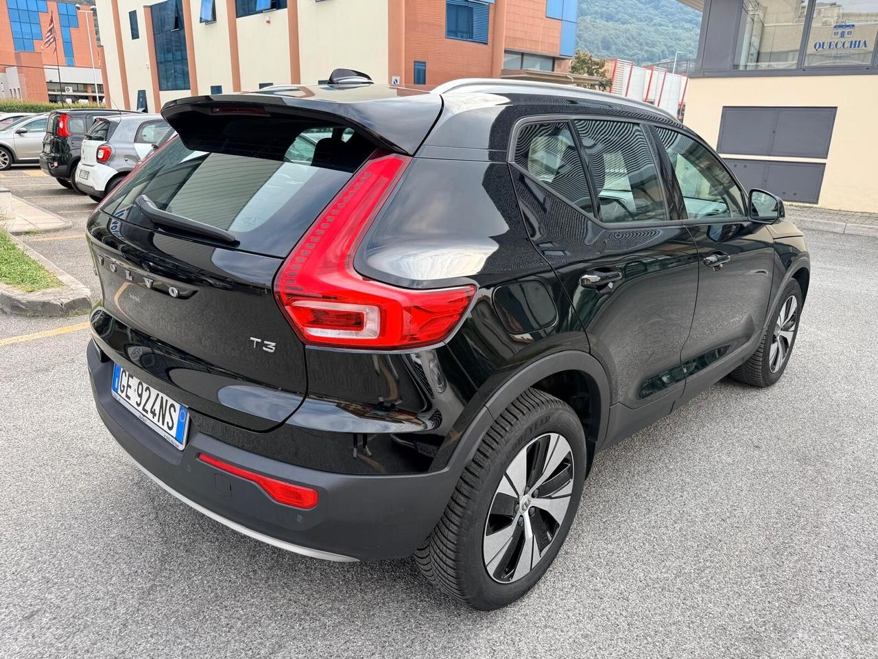Volvo XC40 T3 Momentum 163CV My21