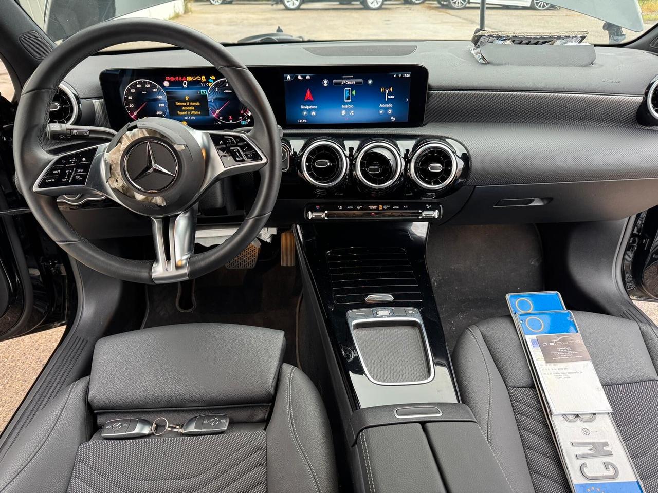 Mercedes-Benz A 180 d Business auto INCIDENTATA