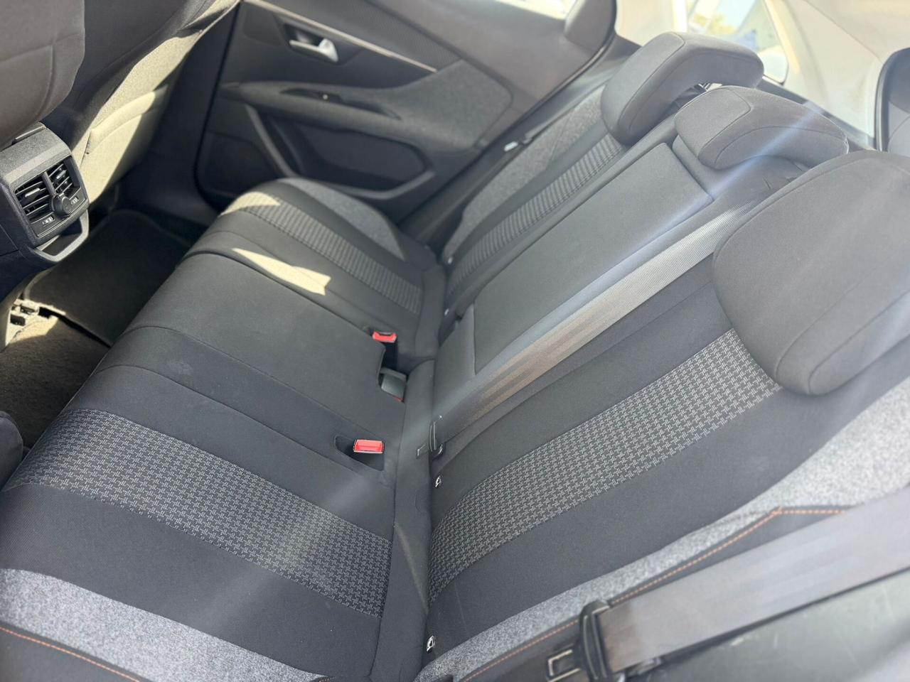 Peugeot 3008 BlueHDi 130 S&S EAT8 GT Line