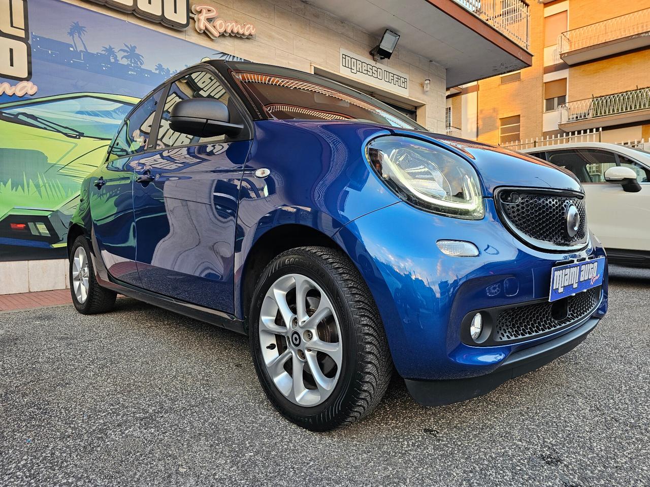 Smart ForFour 90 0.9 Turbo twinamic Passion TAGL UFF LED&SENSOR