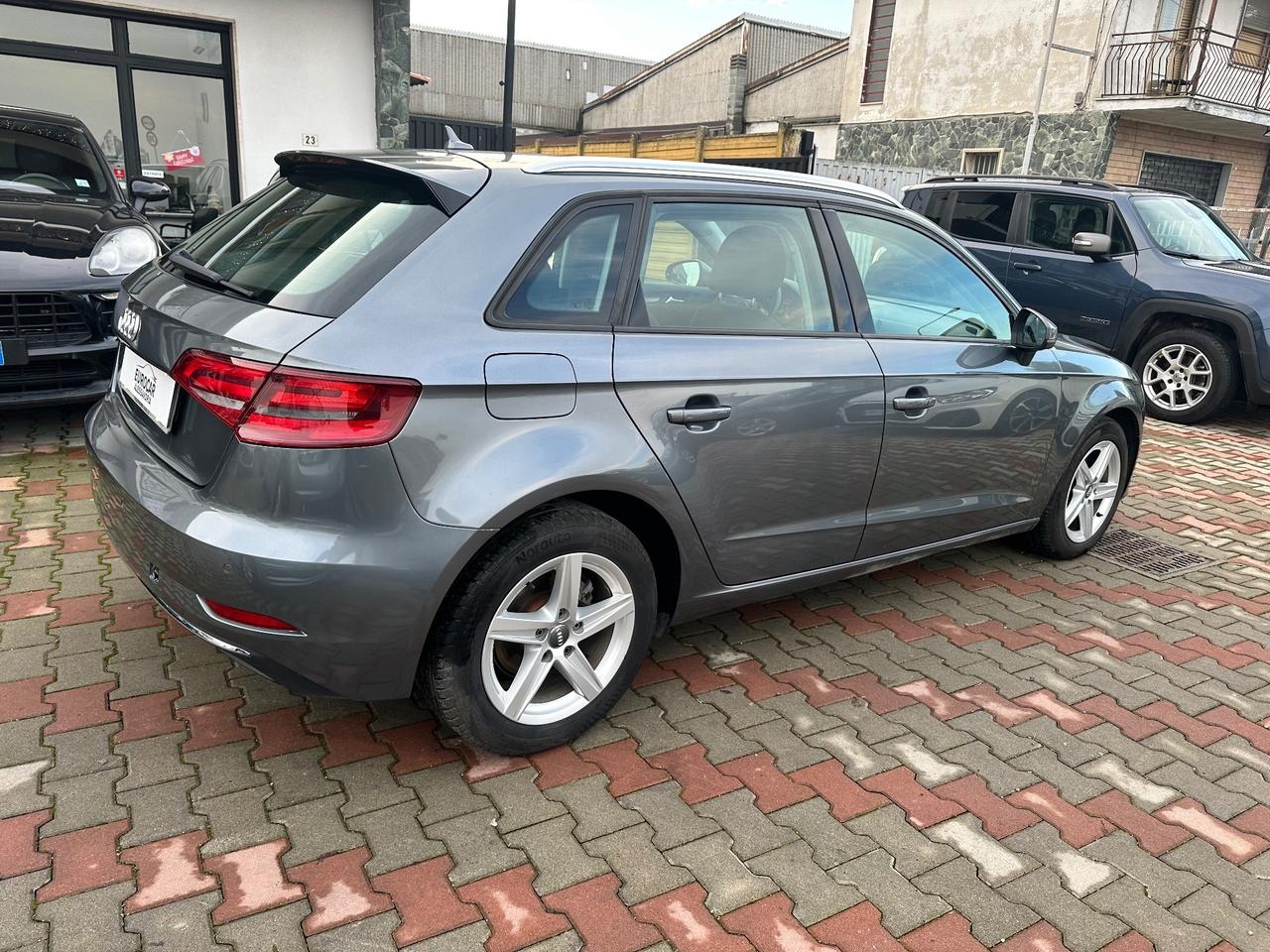 Audi A3 1.6 TDI clean diesel S tronic Business