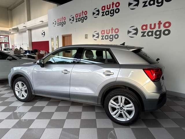 Audi Q2 30 TFSI Business Advanced