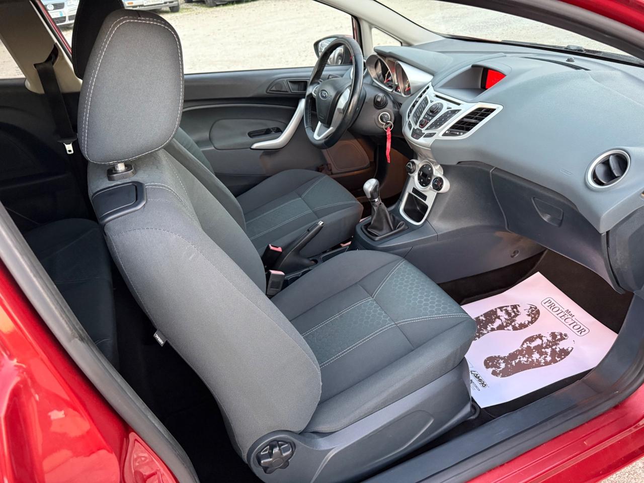 Ford Fiesta 1.4 3 porte Bz.- GPL Titanium UNICO PROP