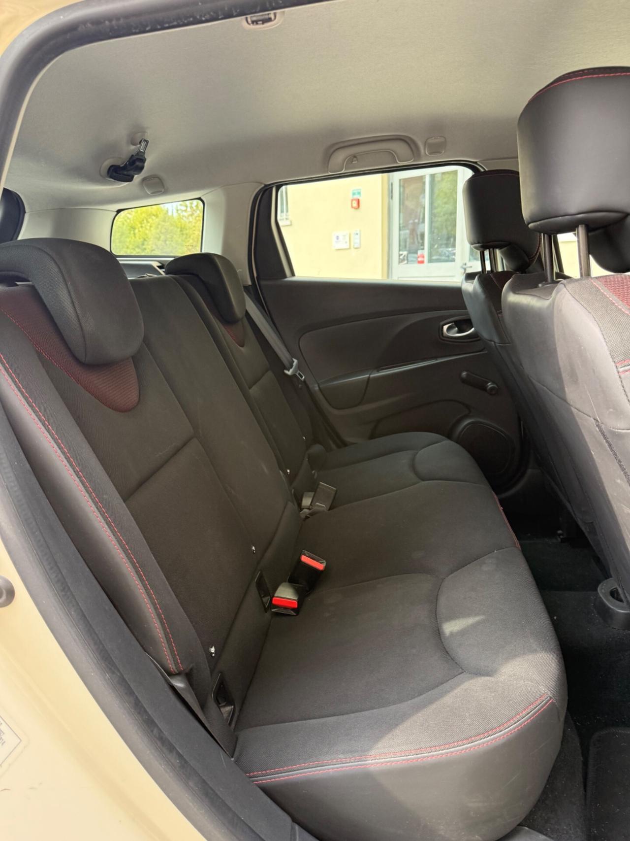 Renault Clio Sporter dCi 8V 75CV Start&Stop Energy Life 154.000 Km 4. ...