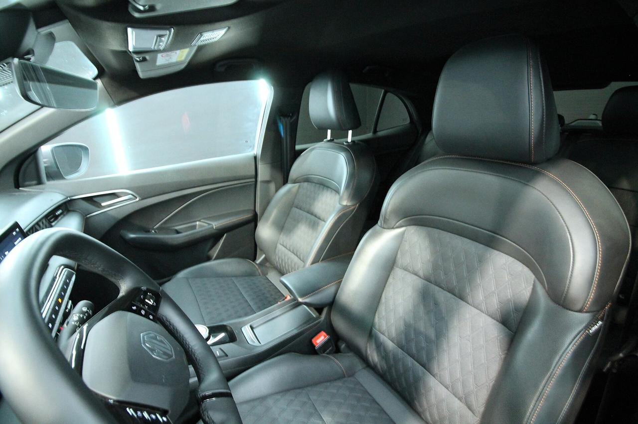 MG 3 1.5 102 CV HYBRID+LUXURY