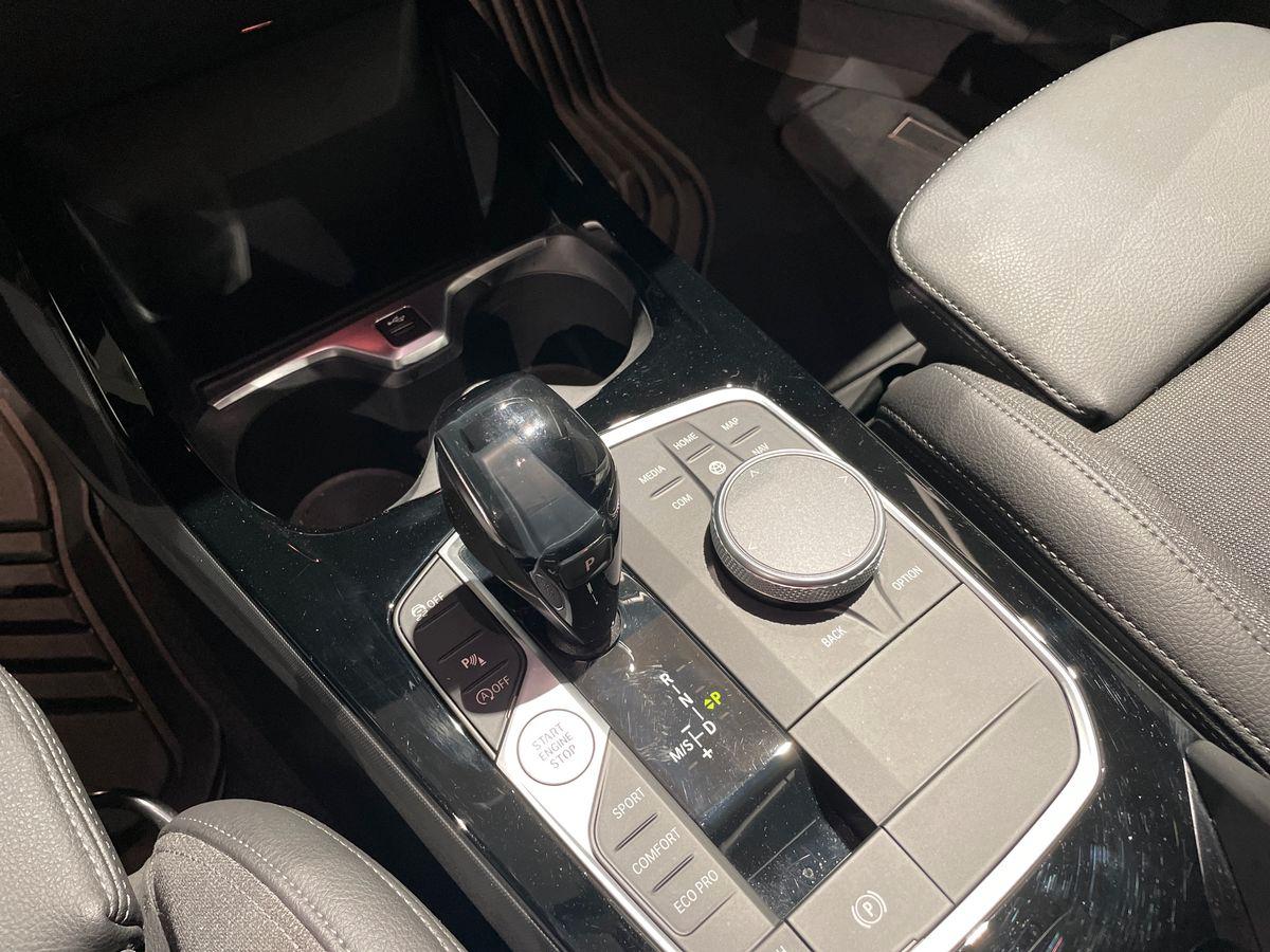 BMW Serie 1 F40 - 118i Sport 140cv auto