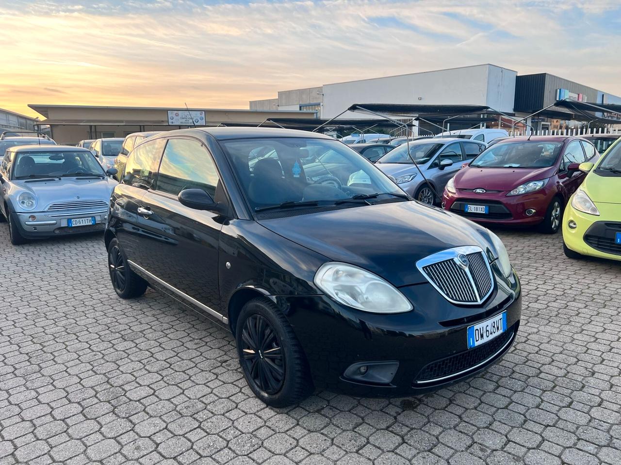 Lancia Ypsilon 1.2 Versus