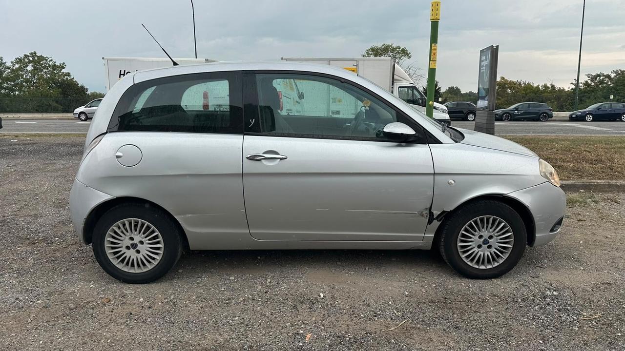 Lancia Ypsilon 1.2 ModaMilano