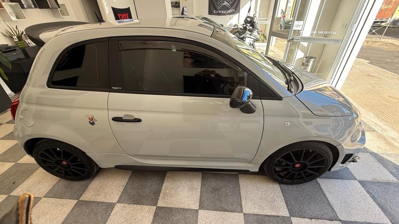Abarth 500 1.4 Turbo T-Jet 140 CV