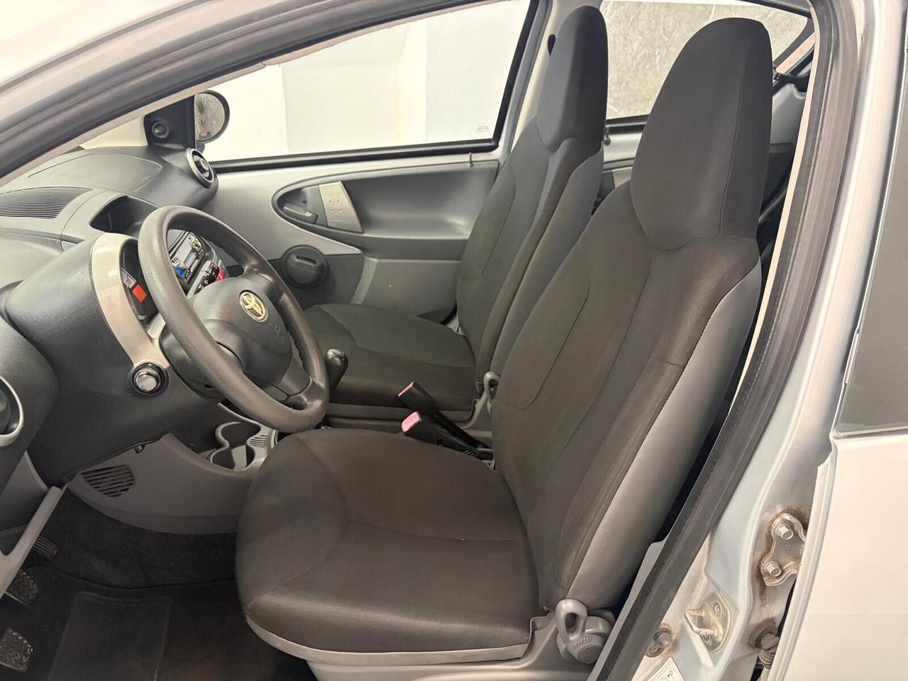 Toyota Aygo 1.0 68CV 5 porte Now NUOVISSIMA