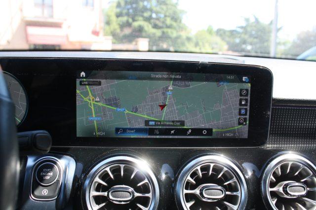MERCEDES-BENZ GLB 180 d Automatic Business Extra 7 POSTI