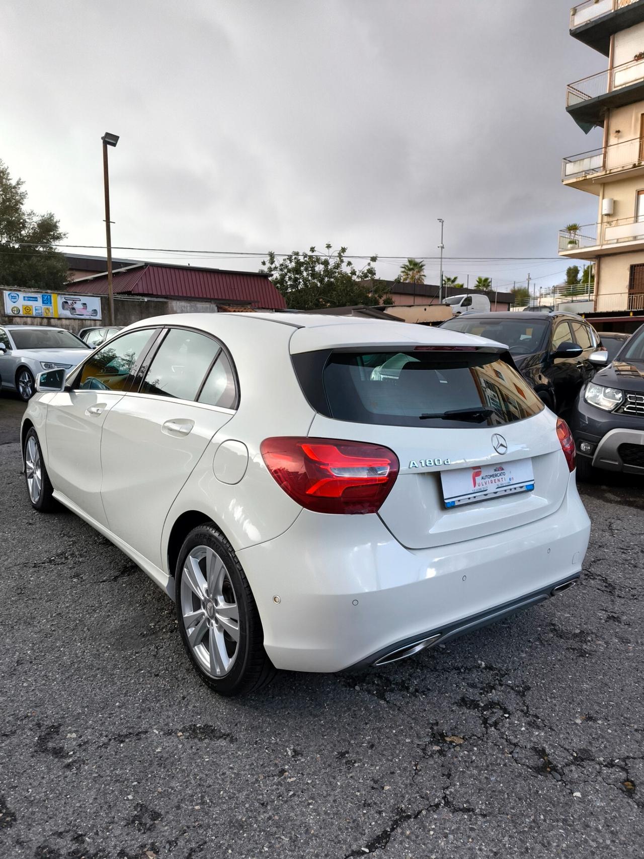 Mercedes-benz A 180 A 180 d Automatic Sport