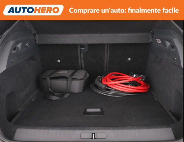 PEUGEOT e-3008 motore elettrico (73kWh) 210 CV Allure
