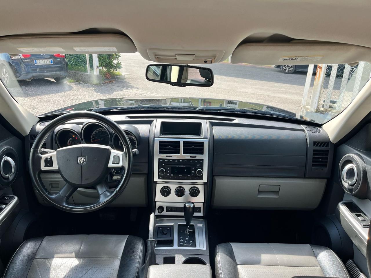 Dodge Nitro 4x4 Automatica