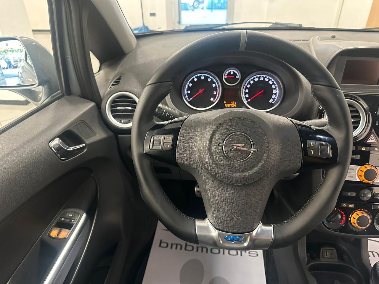 Opel Corsa 1.6 T 192CV 3 porte OPC