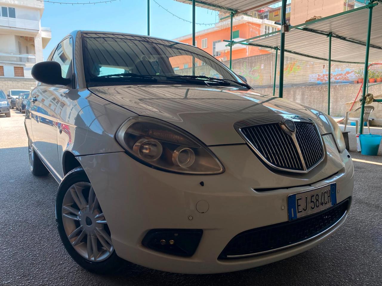 Lancia Ypsilon 1.2benz 69 CV Diva full opt 2011