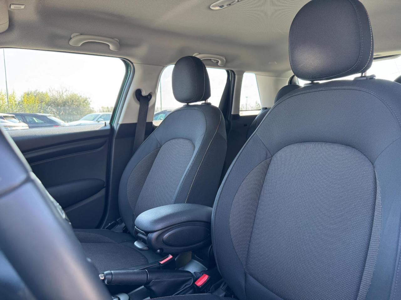 Mini 5 Porte One Essential 1.5 Twin Power Turbo 102cv Steptronic