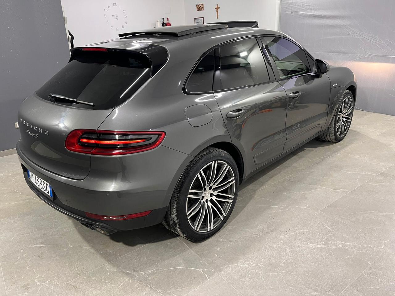 Porsche Macan 3.0 S Diesel tetto panoramico gangio traino