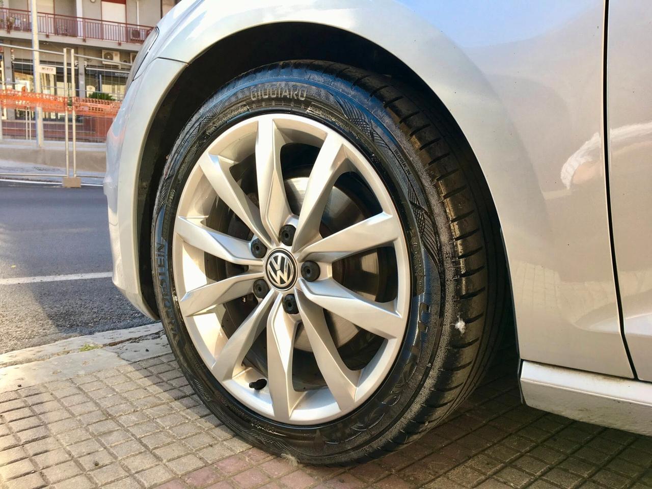 Volkswagen Golf 1.6 TDI 110cv Highline - 2016