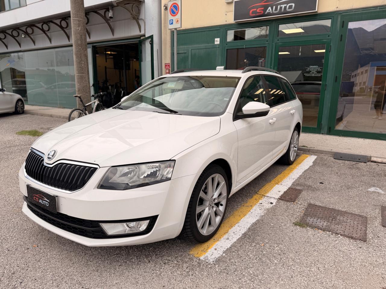 Skoda Octavia 1.6 TDI CR 105 CV DSG Elegance