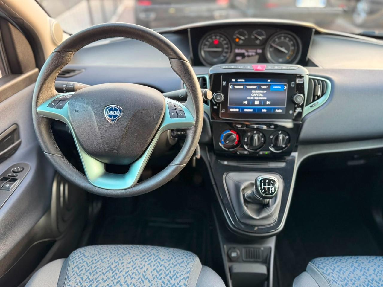 Lancia Ypsilon Hybrid