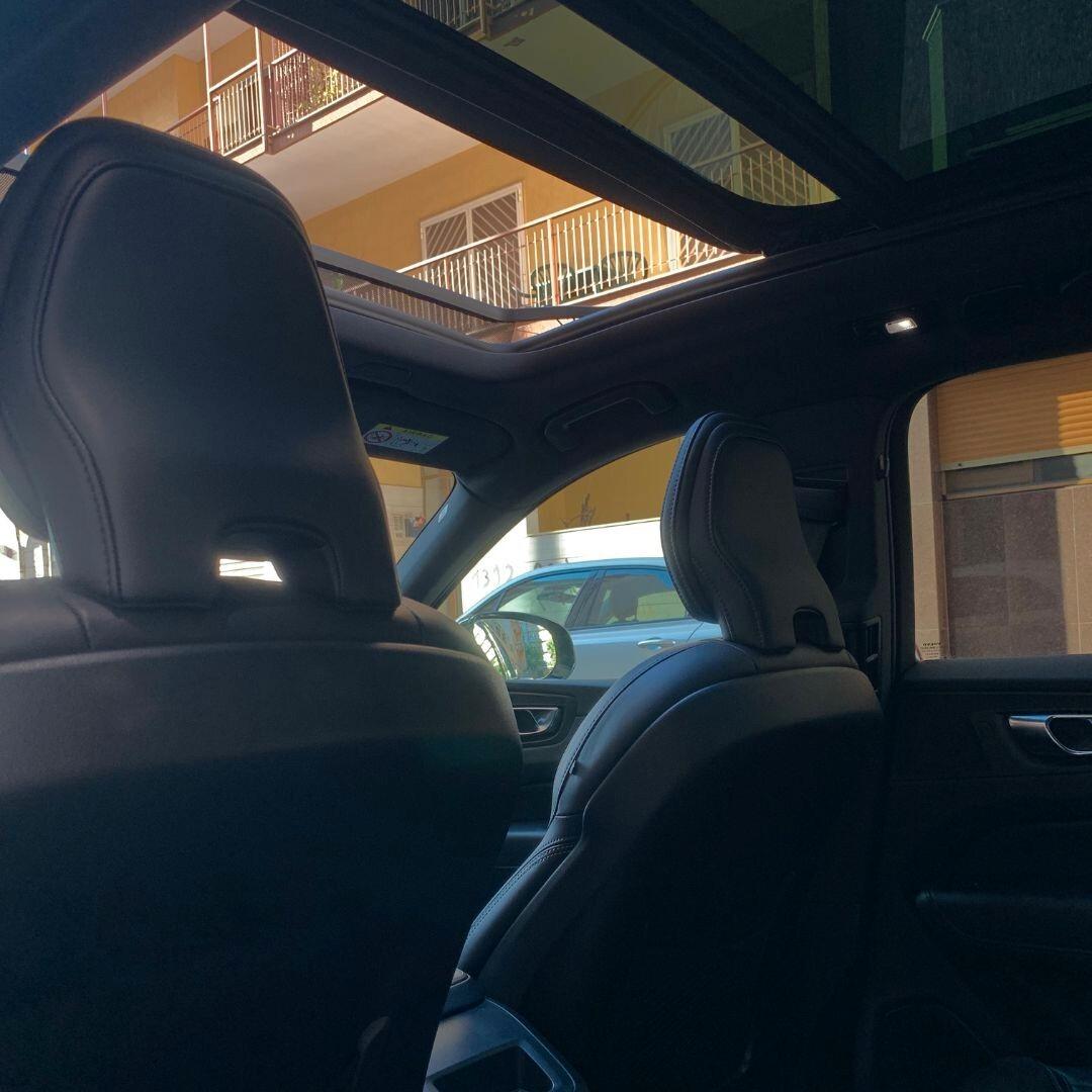 Volvo XC60 2022 **AUTOCARRO**
