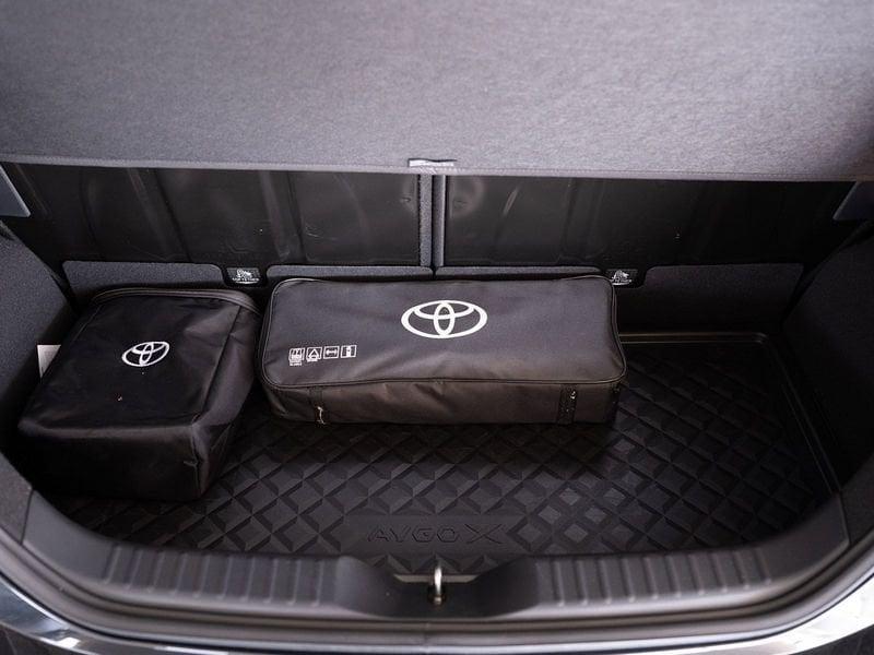 Toyota Aygo X 1.0B (72 CV) JBL Special Edition
